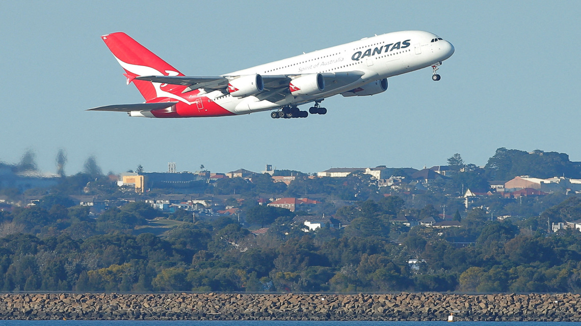 Factbox-The rise and fall of the world's superjumbo A380