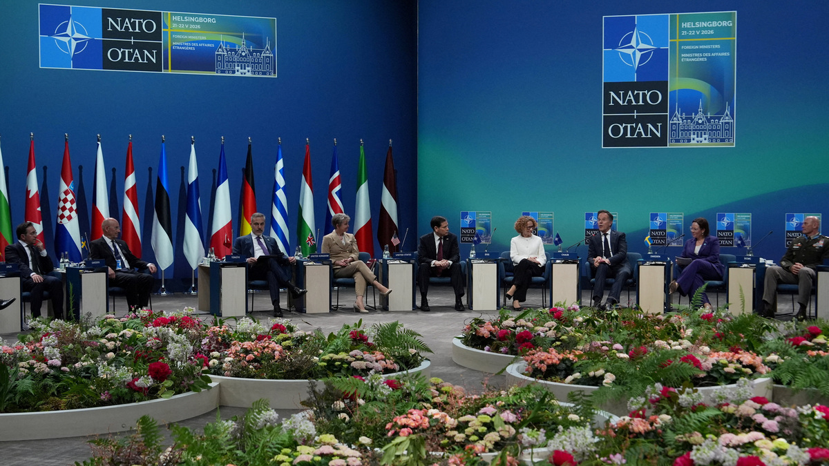 FILE PHOTO: United States Secretary of State Marco Rubio, center, attends a meeting of the North Atlantic Council in NATO foreign ministers format in Helsingborg, Sweden, Friday, May 22, 2026.     Julia Demaree Nikhinson/Pool via REUTERS/File Photo