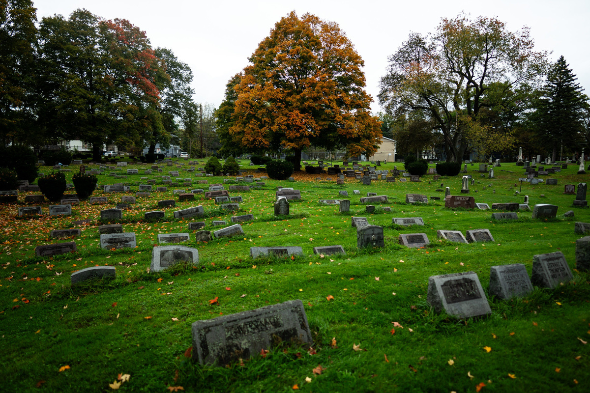 Fall colors burst across Greater Akron as leaves reach near peak ...