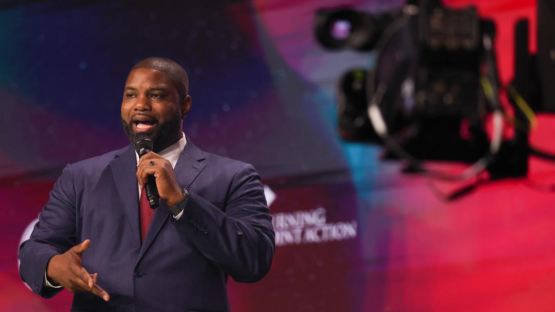 Republican Byron Donalds surges ahead in fundraising for Florida governor 