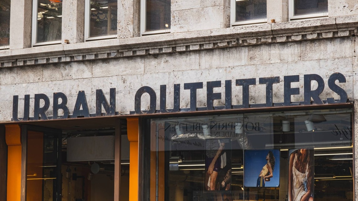 Cat Lovers Will Want to Redecorate Their Bathroom After Seeing This Beautiful Urban Outfitters Find 