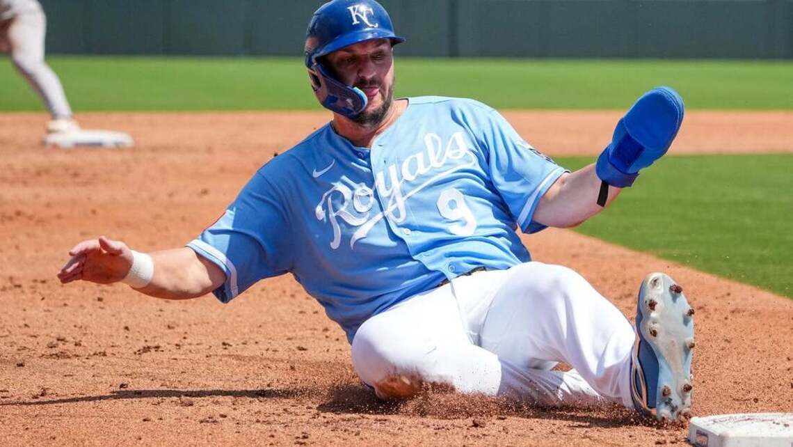 Royals polish off four-game sweep of Athletics 