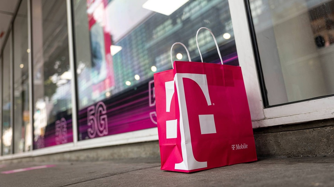 T-Mobile quietly plans new perks to keep customers from switching