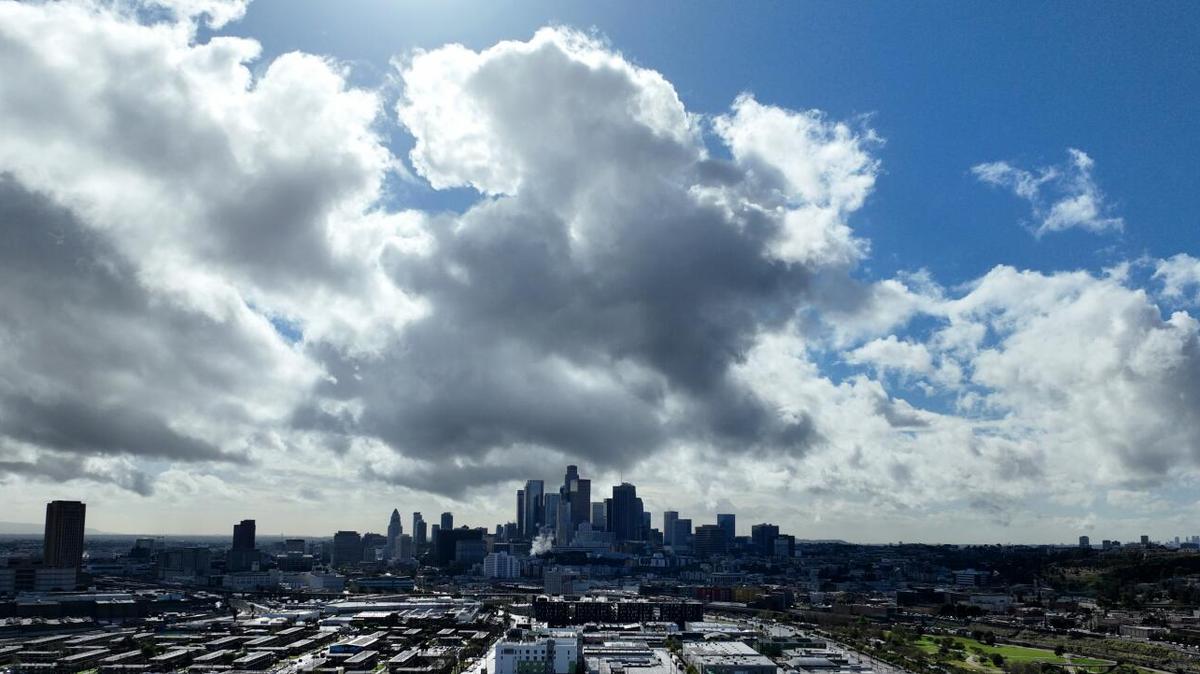 LOS ANGELES, CA FEBRUARY 19, 2026 -- Skies begin to clear with a view of downtown Los Angeles after a heavy downpour as a third storm system brought more rain to an already saturated Southland Thursday, Feb. 19, 2026. (Allen J. Schaben / Los Angeles Times)