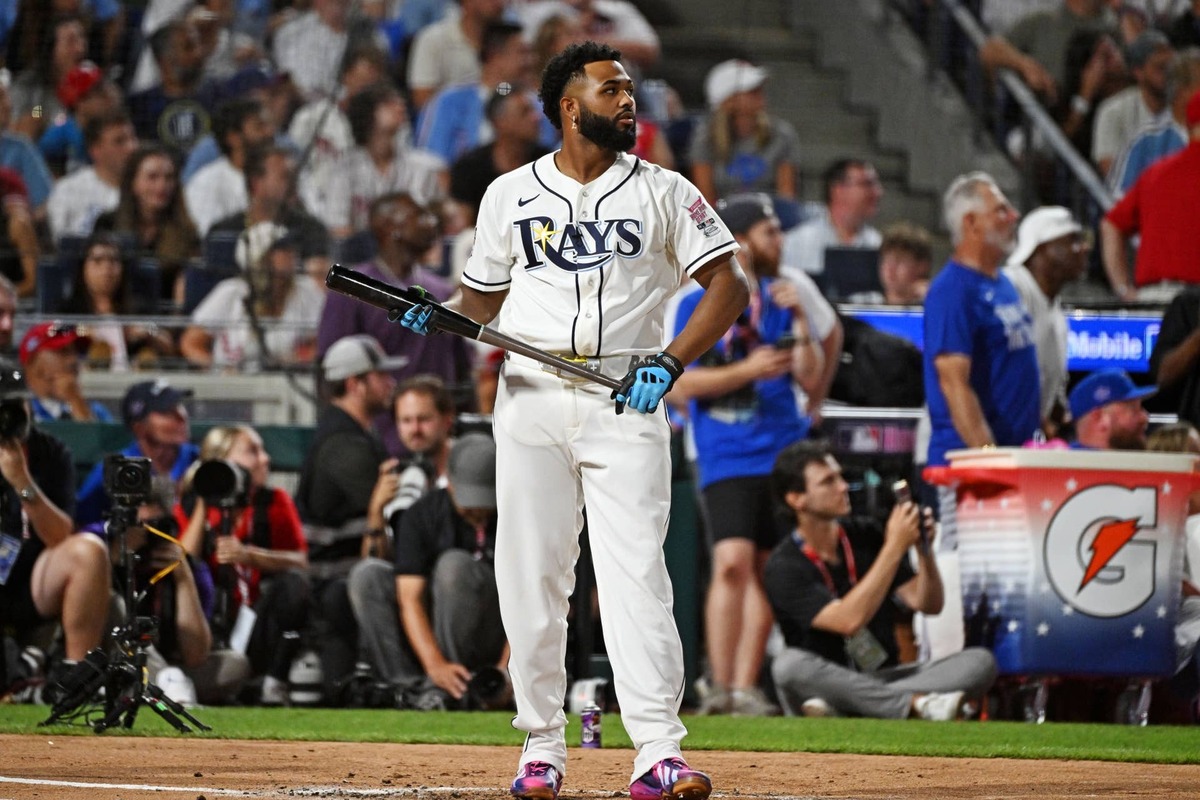 Jul 13, 2026; Philadelphia, PA, USA; Tampa Bay Rays third baseman Junior Caminero (13) makes a play at bat during the home run derby at Citizens Bank Park. Mandatory Credit: Eric Hartline-Imagn Images 