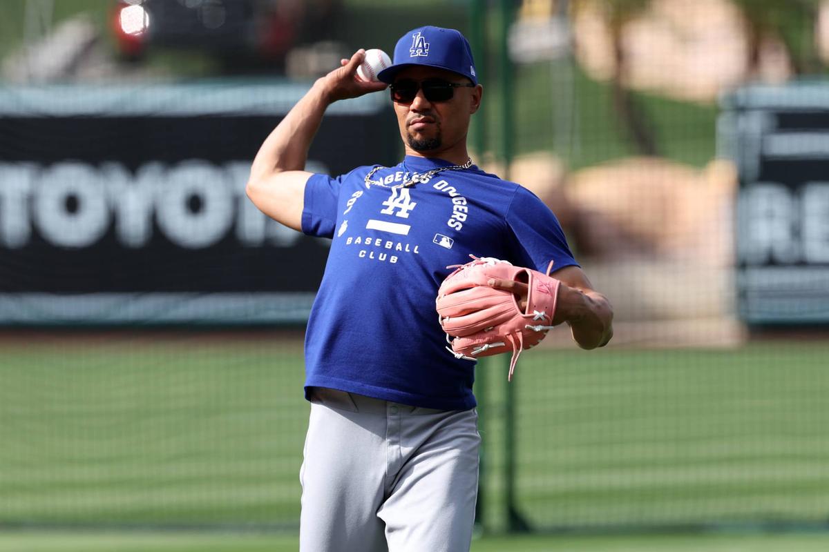  Los Angeles Dodgers shortstop Mookie Betts (50) © Kiyoshi Mio-Imagn Images