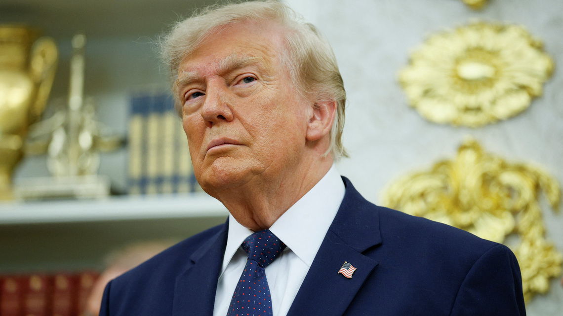 Trump uses GM stage to launch midterms attack on Democrats 