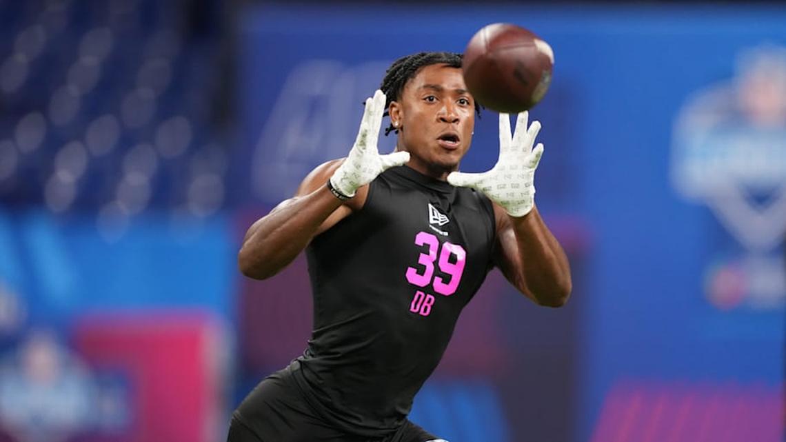  South Carolina defensive back Jalon Kilgore (DB39) during the NFL Scouting Combine at Lucas Oil Stadium. | Kirby Lee-Imagn Images 