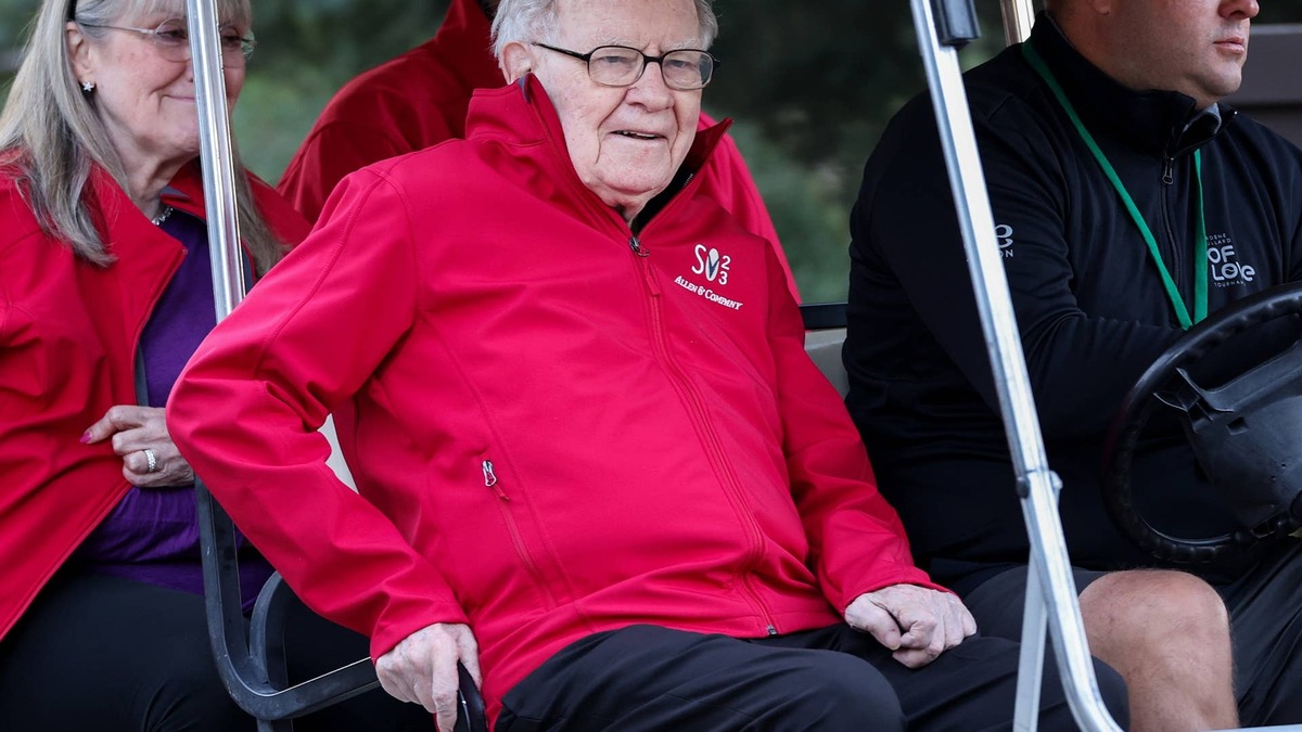 Warren Buffett bought this company in 1988 when ‘no one' wanted it - now ...