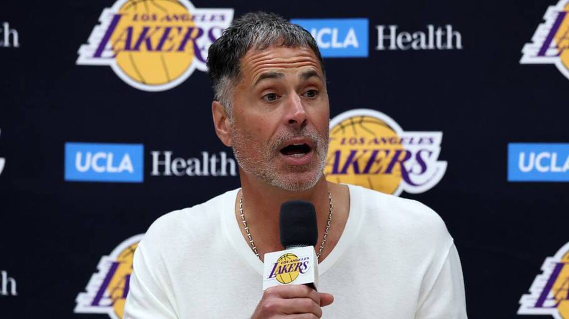 Lakers Linked to Intriguing Frontcourt Option From West Rival
