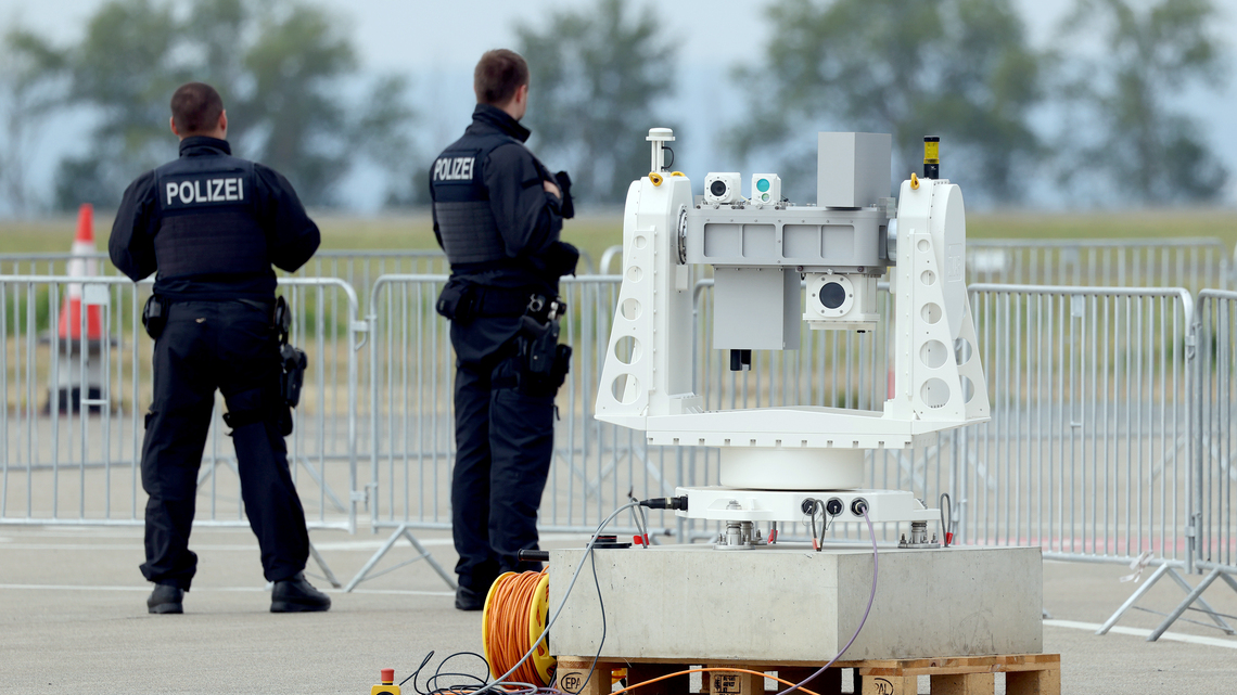 James Stavridis: Putin's shadow war is testing NATO's restraint