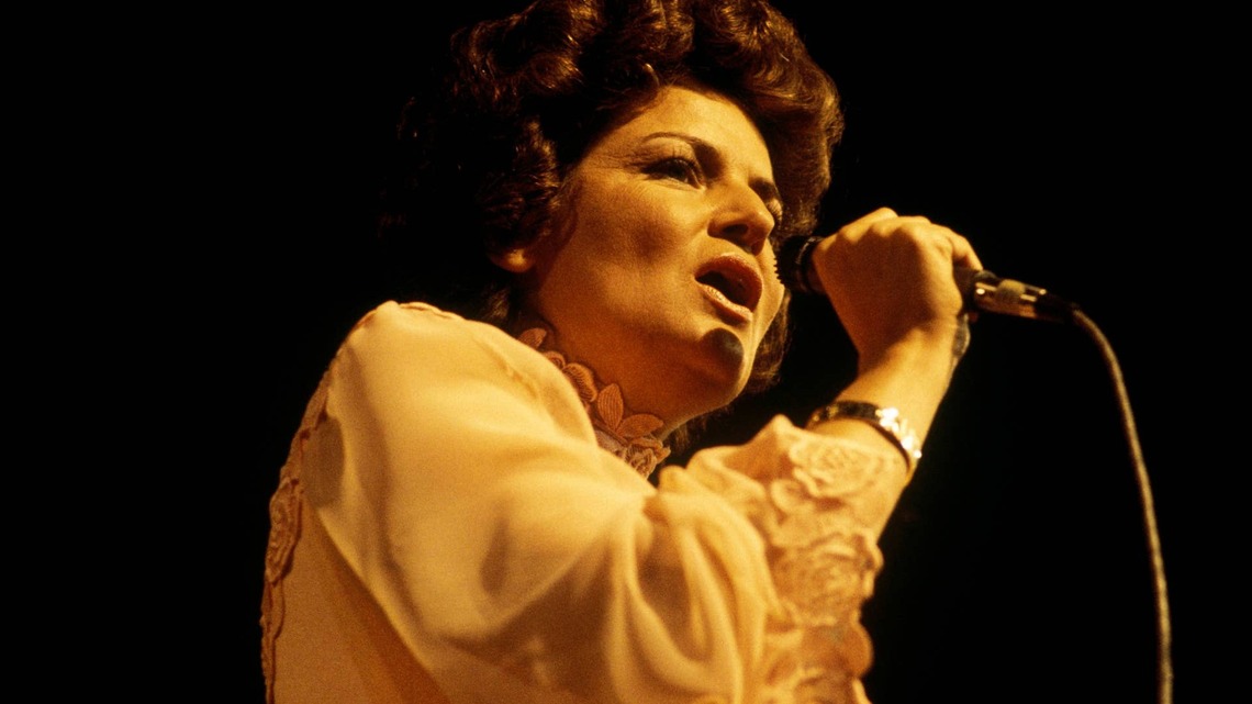 1973 No. 1 Hit, Written in Just 5 Minutes, Became a Timeless Classic After One Minor Change 