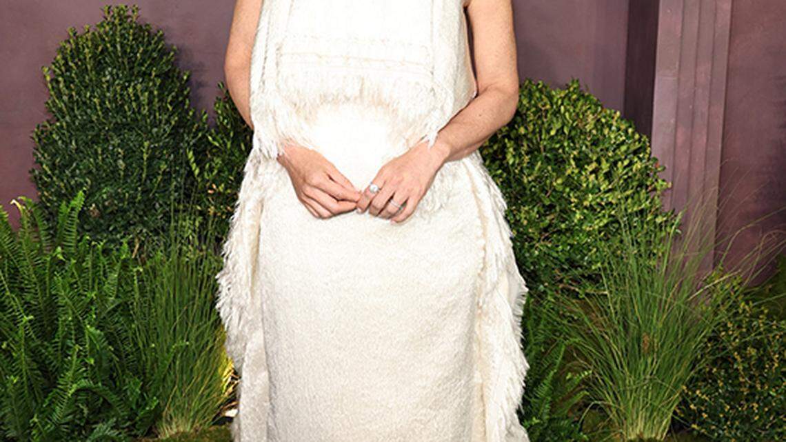 Olivia Munn says ‘obnoxious’ male costar wouldn't let her save him in scene