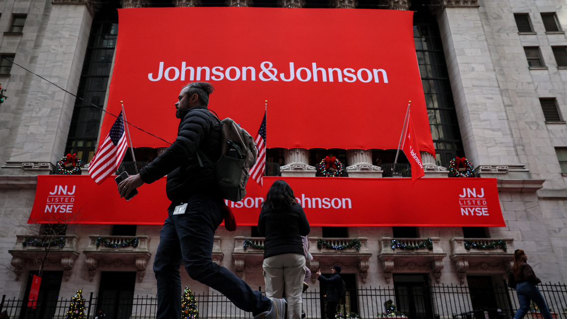 Johnson & Johnson's prostate cancer drug shrinks tumors in early-stage trial 
