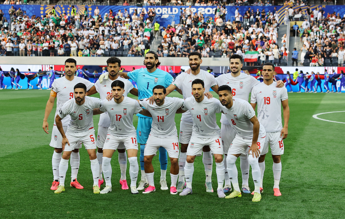 Soccer Football - FIFA World Cup 2026 - Group G - Iran v New Zealand - Los Angeles Stadium, Inglewood, California, U.S. - June 15, 2026 Iran players pose for a team group photo before the match REUTERS/Daniel Cole