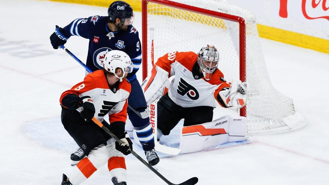 Flyers crush Jets to help playoff standing 