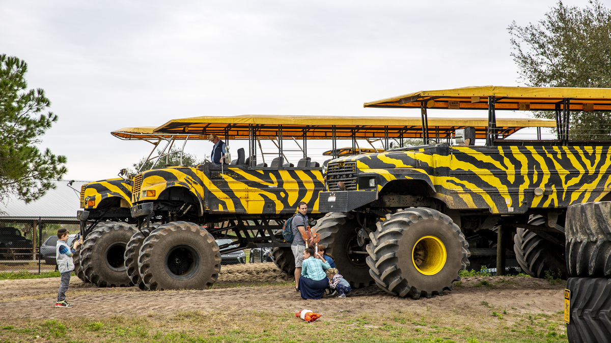 Showcase of Citrus in Clermont advertises having the "world's largest 4x4 adventure" aboard modified monster truck buses. Dads ride for free on Father's Day. (Patrick Connolly/Orlando Sentinel)
