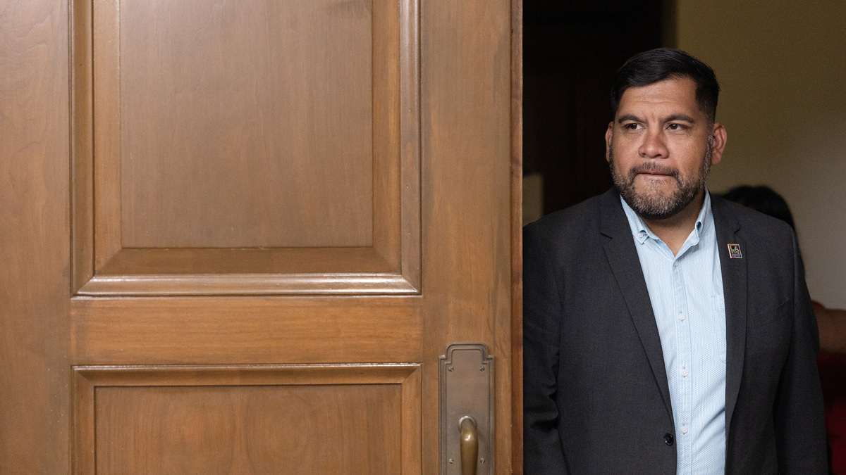Ballot proposal to pave the way for noncitizen voting in LA is pulled at the last minute