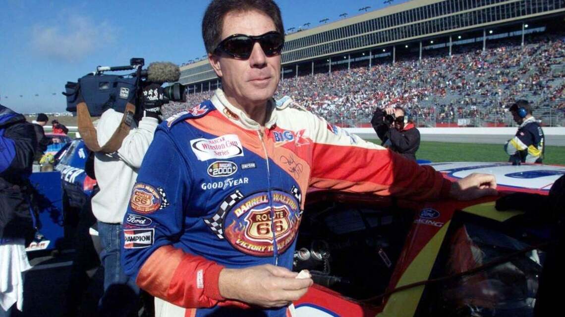 NASCAR great Darrell Waltrip has brain disease 