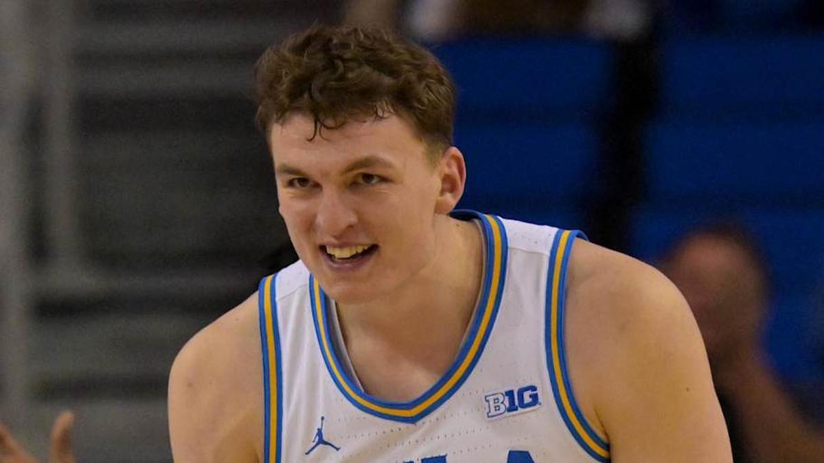  Feb 7, 2026; Los Angeles, California, USA; UCLA Bruins forward Tyler Bilodeau (34) reacts after a three-point basket the second half against the Washington Huskies at Pauley Pavilion presented by Wescom Financial. Mandatory Credit: Jayne Kamin-Oncea-Imagn Images | Jayne Kamin-Oncea-Imagn Images 