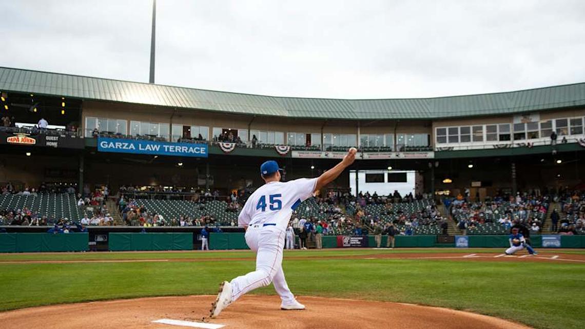  Tennessee Smokies' Brandon Birdsell (45) pitches during the last opening day game at the Tennessee Smokies Stadium on Friday, April 5, 2024 in Kodak, Tenn. | Angelina Alcantar/News Sentinel / USA TODAY NETWORK 