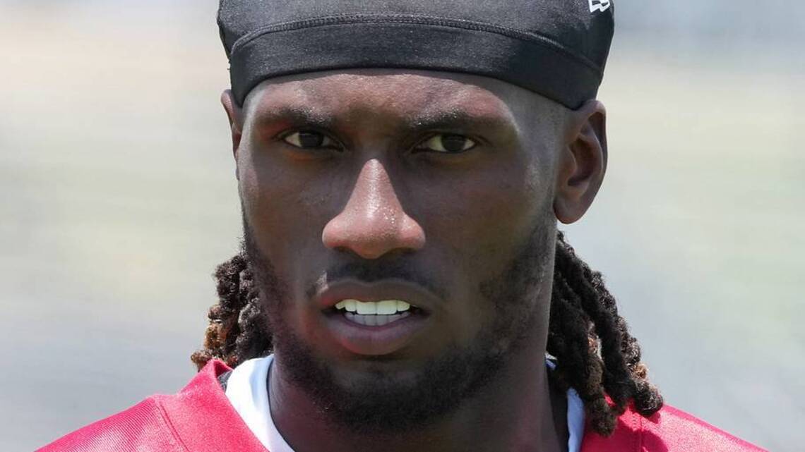 Jalen Hurts's Absence Changes More Than 2026 Outlook for Joe Milton
