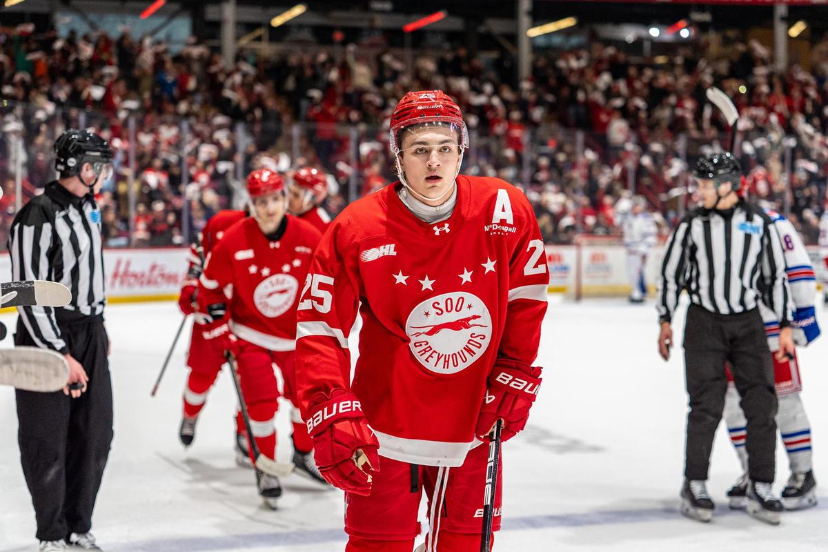  Vancouver Canucks 2026 NHL Draft Target: Chase Reid 