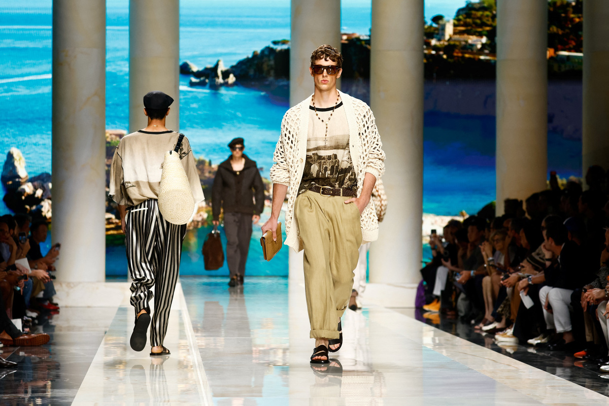 Models present Dolce & Gabbana Spring/Summer 2027 men's collection at Milan Fashion Week, in Milan, Italy June 20, 2026. REUTERS/Alessandro Garofalo