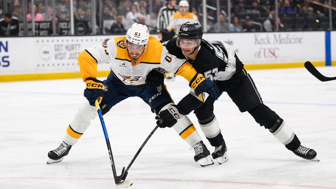 Kings retake wild-card position with shootout win over Predators 