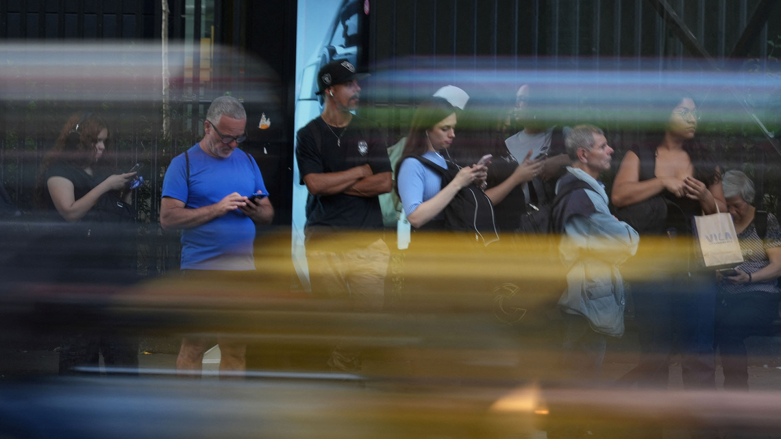 Brazil's love affair with cellphones turns theft into an election flashpoint 