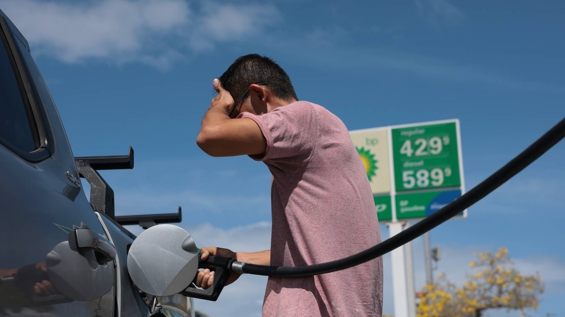 Walmart, Albertsons, other retailers accused of inflating gas prices via the AI tool Kalibrate 