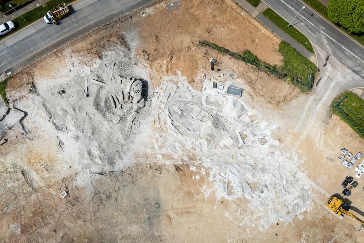  The site of the exploded bomb in Plymouth, England. (William Dax via SWNS) 