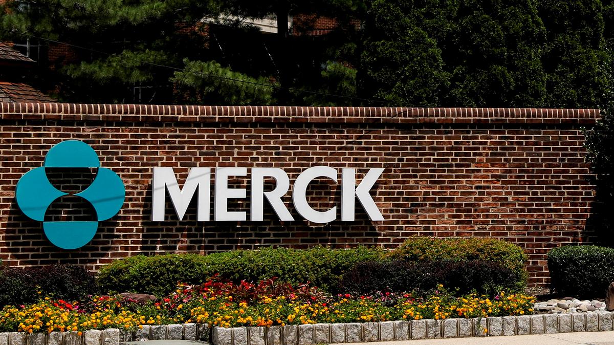 The Merck logo is seen at a gate at the drugmaker's campus in Rahway, New Jersey, U.S., July 12, 2018. REUTERS/Brendan McDermid
