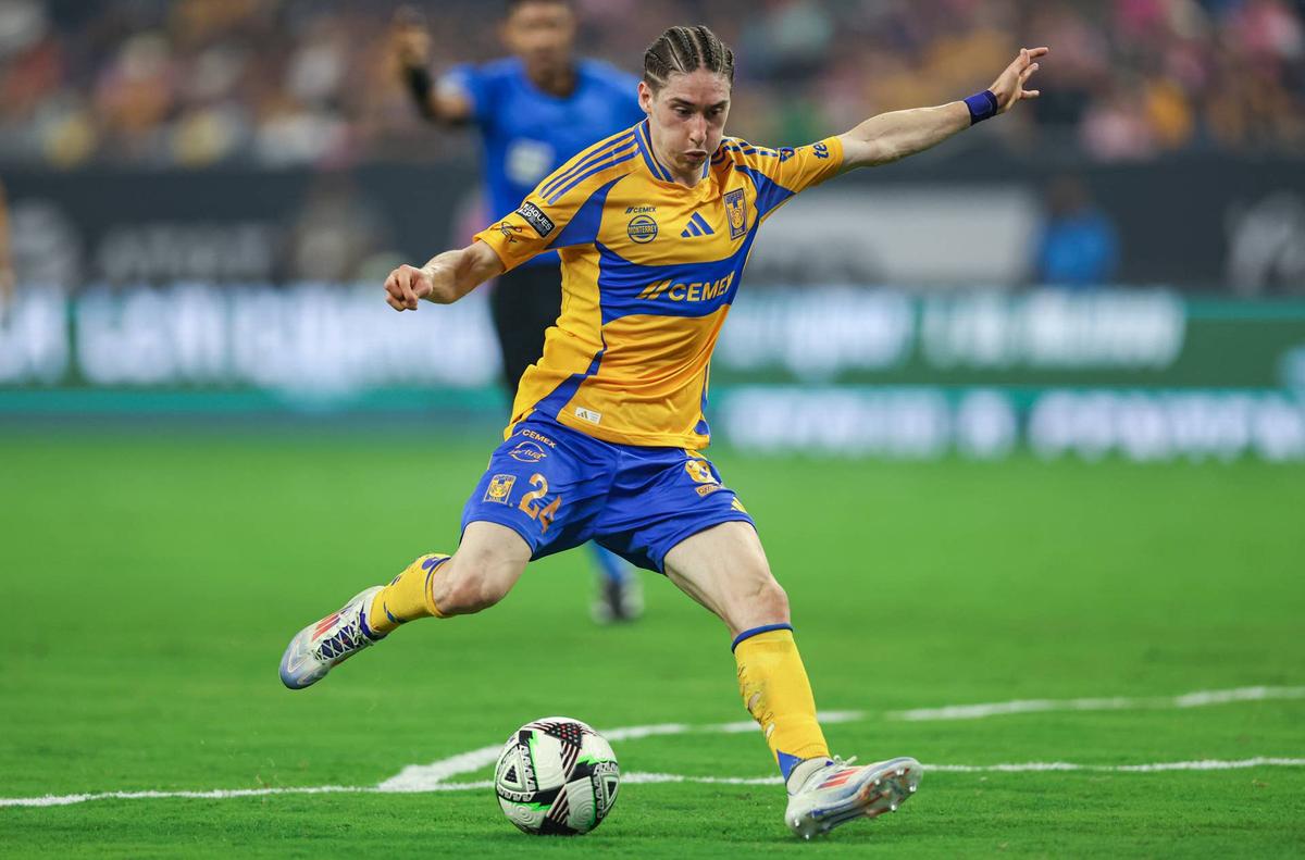  Canada and Tigres UANL midfielder Marcelo Flores (24) against Inter Miami CF. © Troy Taormina-Imagn Images