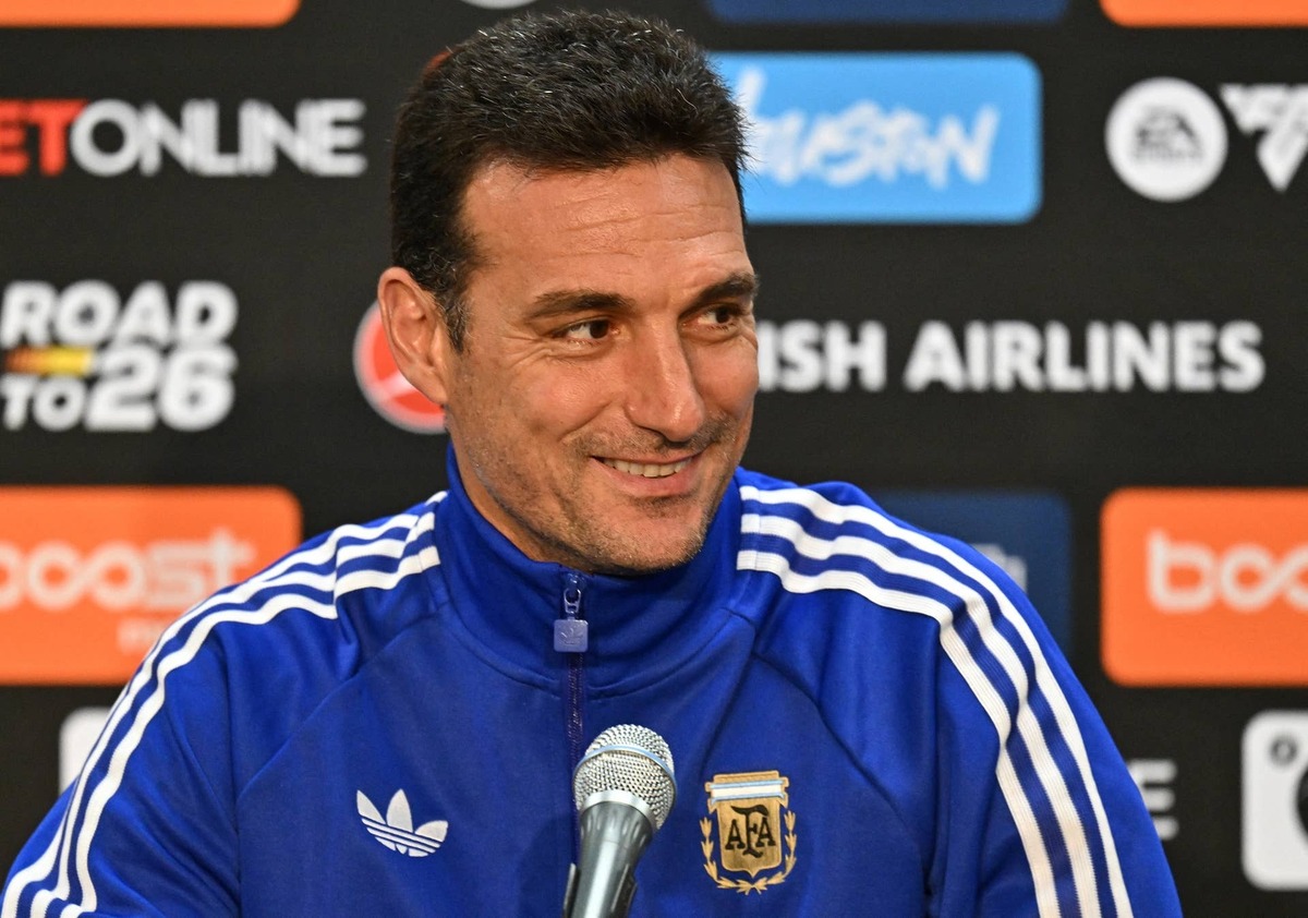  June 5, 2026; College Station, Texas, U.S.; Argentina coach Lionel Scaloni during the press conference ahead of their international friendly against Honduras. Mandatory Credit: Maria Lysaker-Imagn Images 