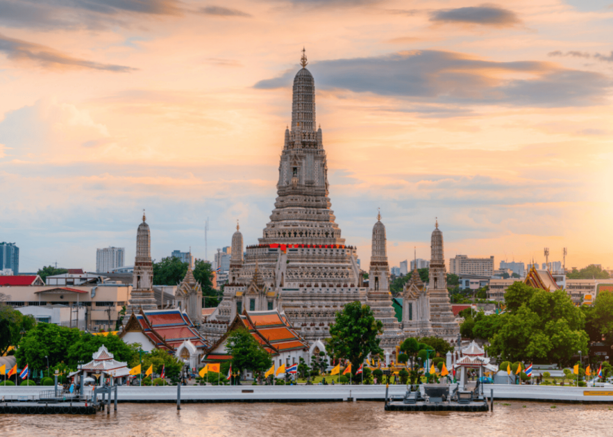  Jack Bkk // Shutterstock 