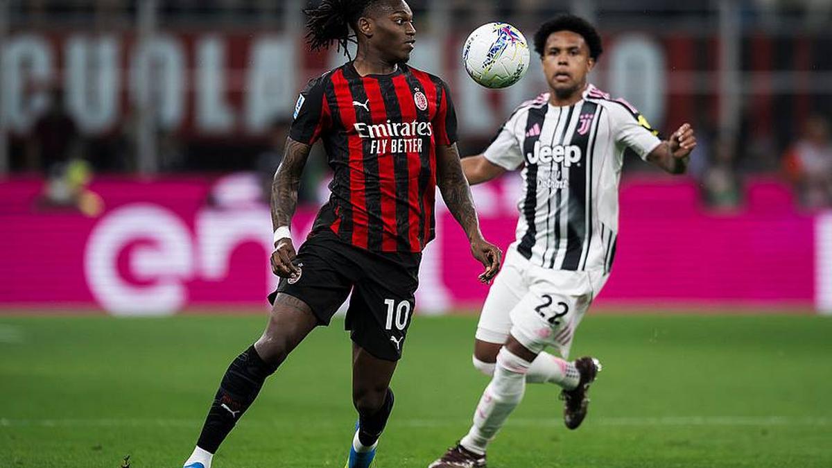  Rafael Leão could solve an issue for Man Utd. | Nicolò Campo/LightRocket/Getty Images 