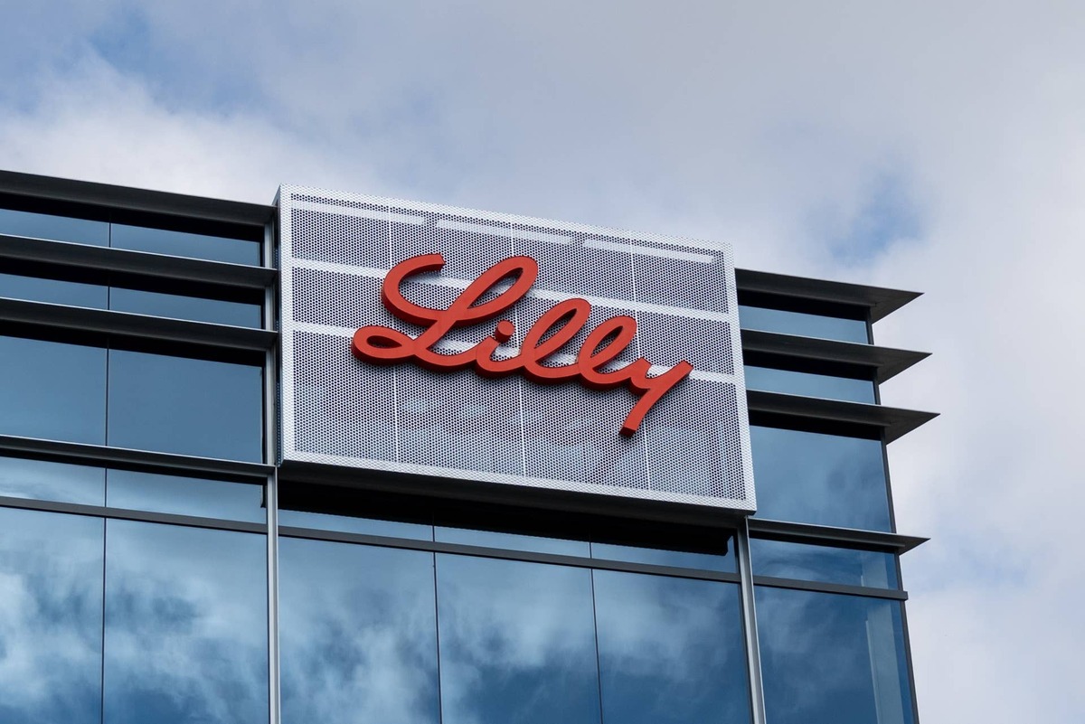  Eli Lilly's Zepbound and Foundayo have powered its growth, but employer coverage may not keep pace. 