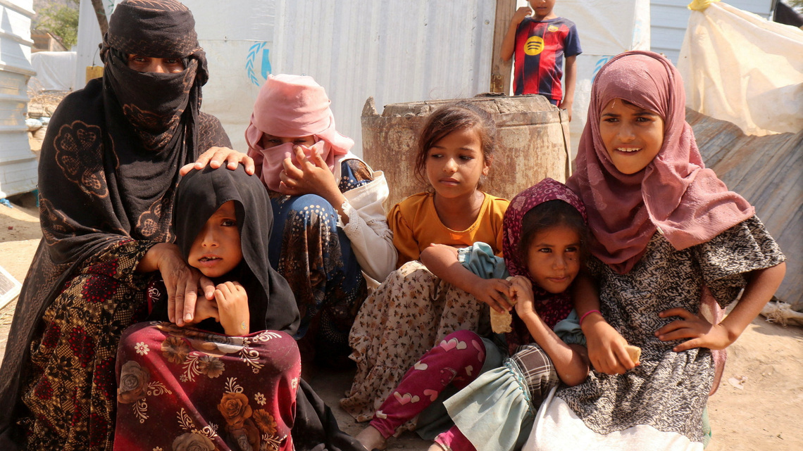 Barefoot and terrified, Yemenis flee the Houthi advance
