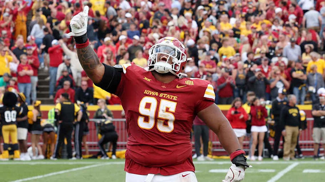  Iowa State Cyclones defensive lineman Domonique Orange (95) celebrates after a play against the Iowa Hawkeyes during the second half at Jack Trice Stadium. | Reese Strickland-Imagn Images 