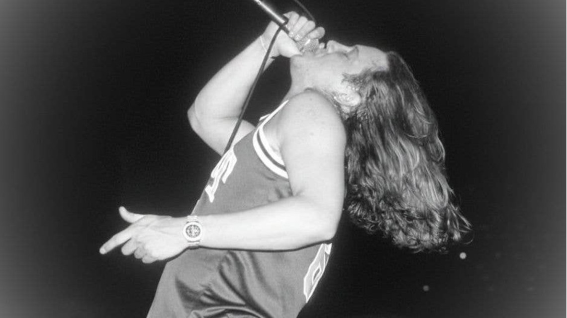 '90s Rock Band Extends 2026 Tour With Special Guests 