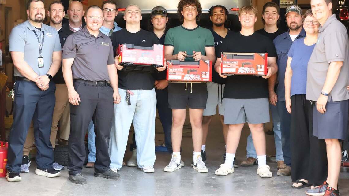 Dad and Students Donate 60 Refurbished Cars to Single Moms