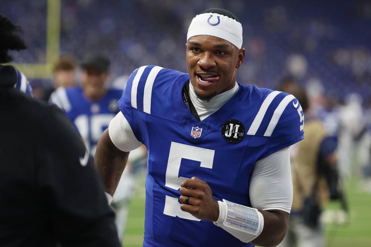  Indianapolis Colts quarterback Anthony Richardson walks off the field after their win against the Las Vegas Raiders Trevor Ruszkowski-Imagn Images