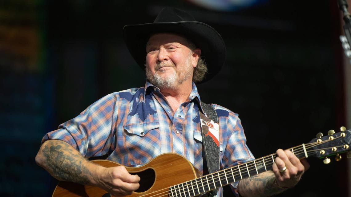 1990s Country King Shares Exciting Update on 2026 Tour: 'Let's Do This' 