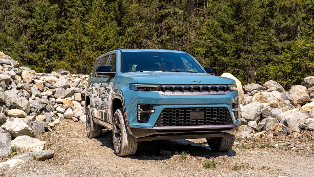  2026 Jeep Grand Wagoneer Limited Altitude 4x4 Cole Attisha