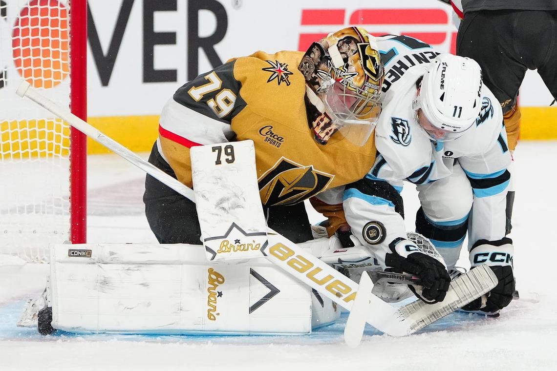  Carter Hart Proves He Deserves Net For Golden Knights After Huge Win Over Utah 