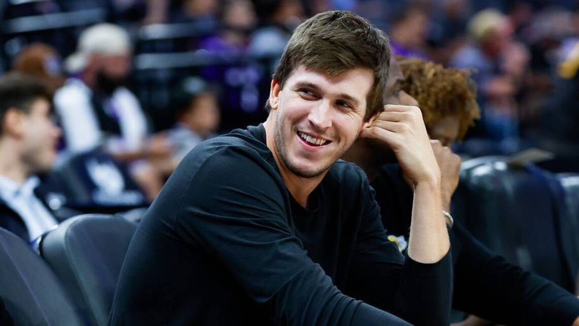 Lakers-Kings Injury Report: Austin Reaves, Walker Kessler Update