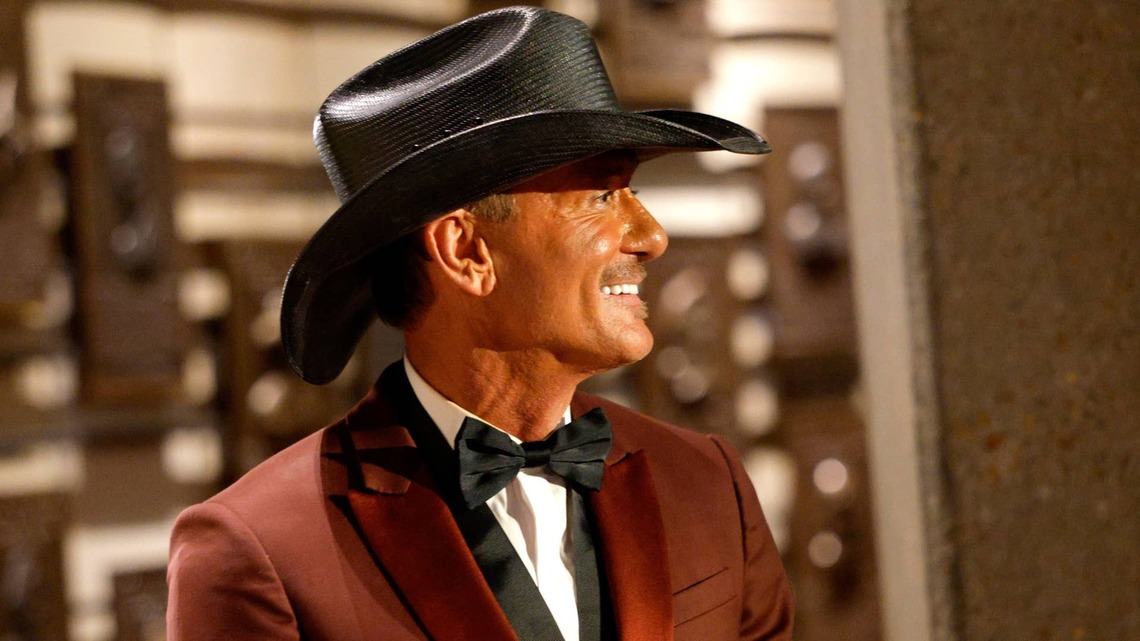Tim McGraw's Country Music Hall of Fame Induction Highlighted by Lady A's Rendition of His 2000s Hit 