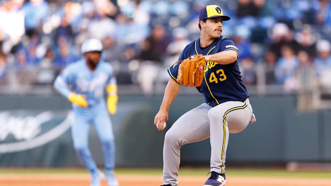  Apr 4, 2026; Kansas City, Missouri, USA; Milwaukee Brewers pitcher Logan Henderson (43) pitches during the first inning against the Kansas City Royals at Kauffman Stadium. | William Purnell-Imagn Images 