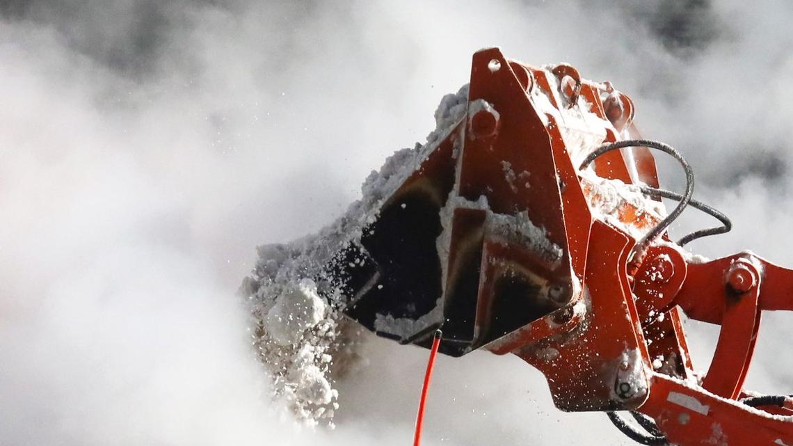 Nor'easter threatens 12 states, 80M people with blizzard conditions